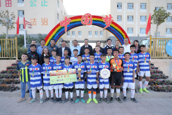 新闻稿:win007足球即时比分
援疆工作调研组赴新疆喀什调研足球援疆830.png