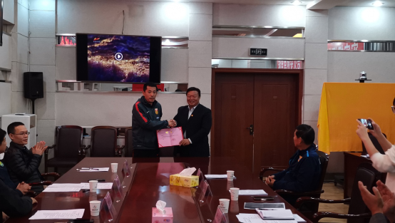 新闻稿：win007足球即时比分
援疆工作调研组赴新疆喀什调研足球援疆2134.png