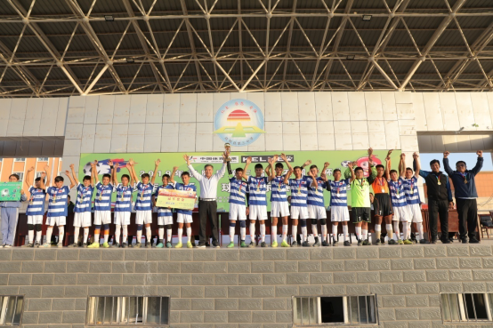 新闻稿:win007足球即时比分
援疆工作调研组赴新疆喀什调研足球援疆2317.png