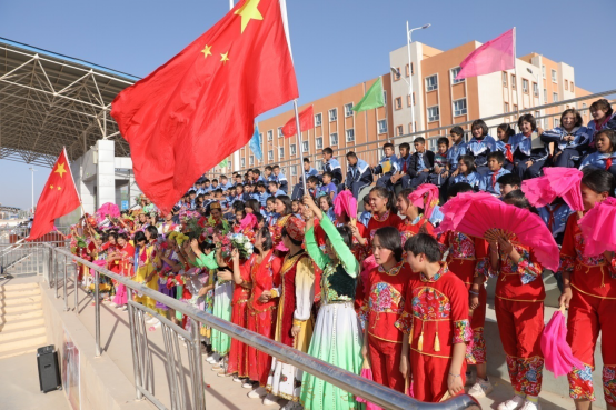 新闻稿:win007足球即时比分
援疆工作调研组赴新疆喀什调研足球援疆2795.png