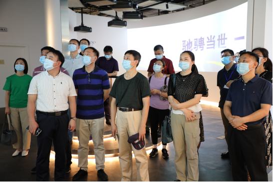 参观马场新闻稿-第五届win007足球即时比分
产业发展论坛走进从化马场实地调研(加图片)246.png