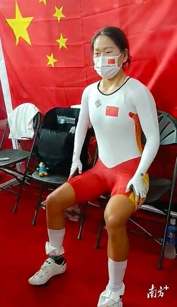 中国残疾人自行车队选手王小梅。