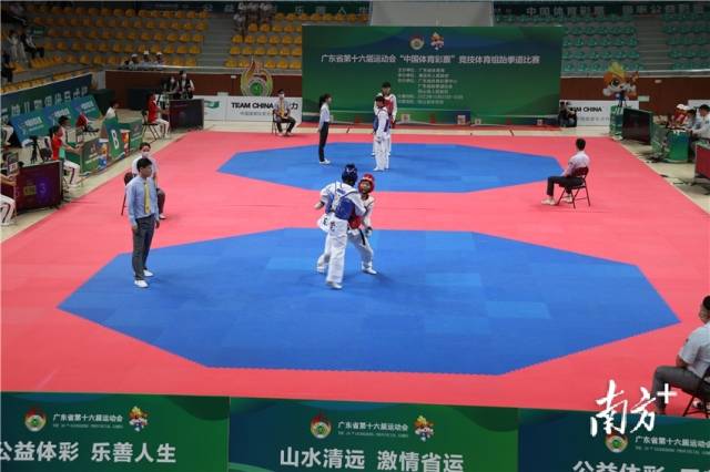 10月25日,广东省第十六届运动会竞技体育组跆拳道比赛在阳山县体育馆正式开赛。 10月25日,广东省第十六届运动会竞技体育组跆拳道比赛在阳山县体育馆正式开赛。