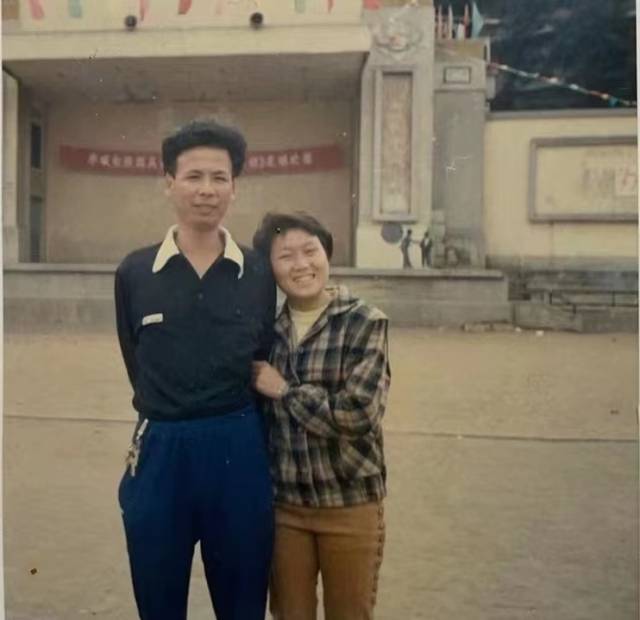 朱伟珍与汤静怡师徒情深 南方+ 仇敏业 拍摄