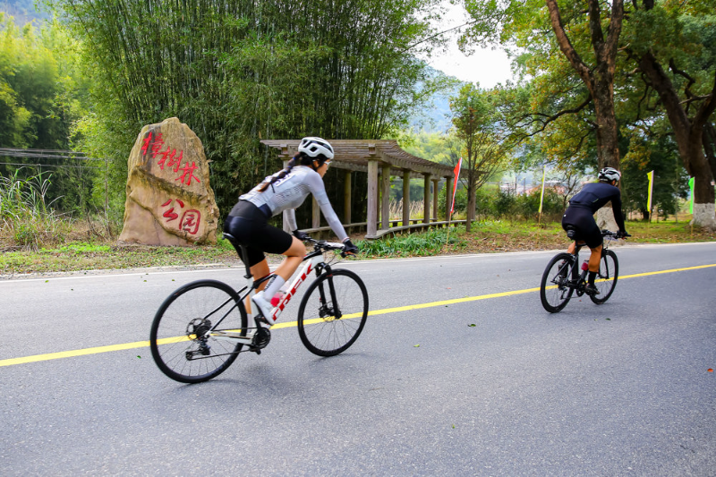 76be81ad79b7400d92ee50758c95eae7.jpg 76be81ad79b7400d92ee50758c95eae7.jpg