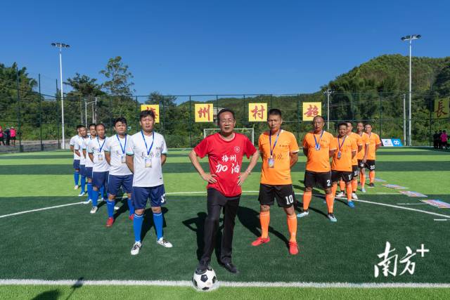 球乡“村超”蓄势待发。 球乡“村超”蓄势待发。