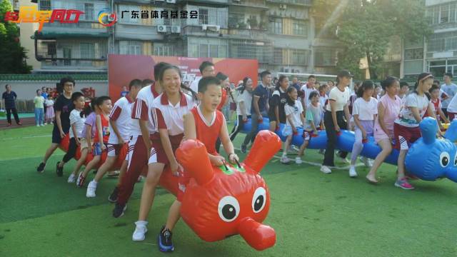 真正体验“与冠军同行”。 真正体验“与冠军同行”。