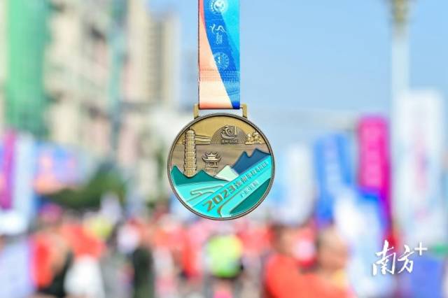 赛事奖牌。